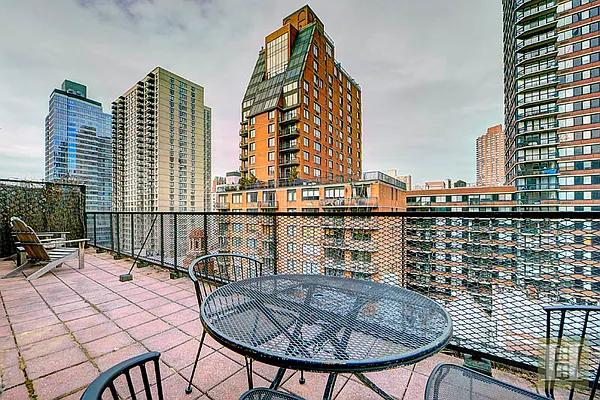 Sold by Halstead Real Estate | media 17