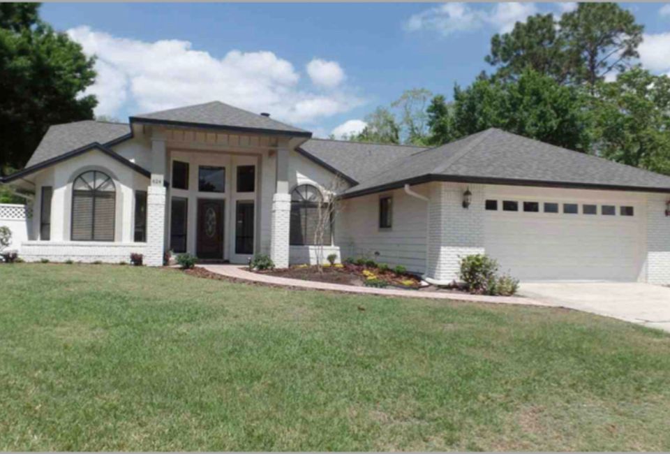 1st image of 624 Walnut Grove Pl