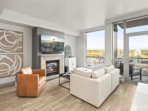 10650 NE 9th Place #2427, Bellevue, WA 98004