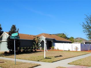 8328 Deerland Bluff Ln, Riverview, FL 33578