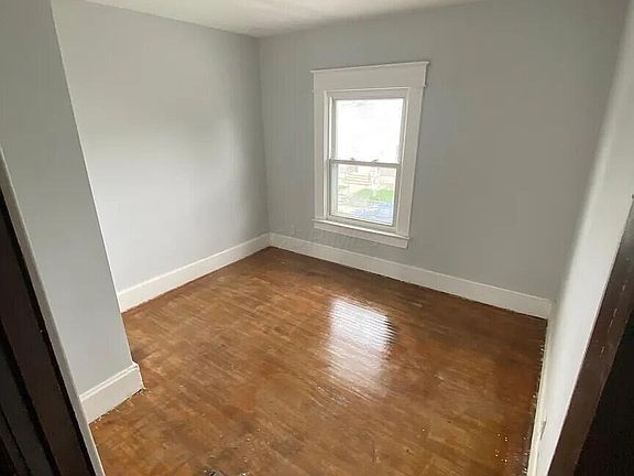 5th image of 311 Dakota Ave