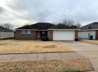 6209 SW Meadow Well Ave, Bentonville, AR 72713