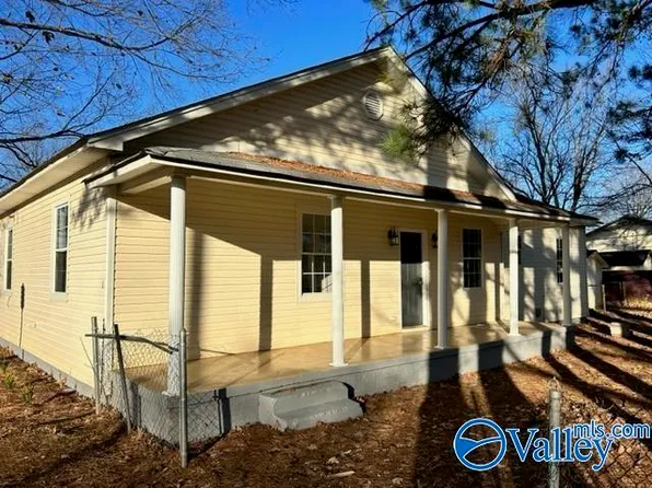 3215 Clopton St SW, Huntsville, AL 35805