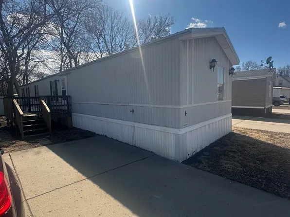 447 N Plum St Lot 4, Vermillion, SD 57069