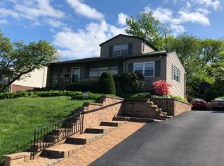 356 Robinson Dr, Broomall, PA 19008