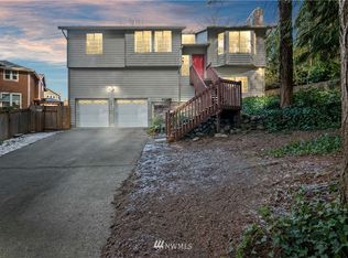5205 W Tapps Dr E, Lake Tapps, WA 98391