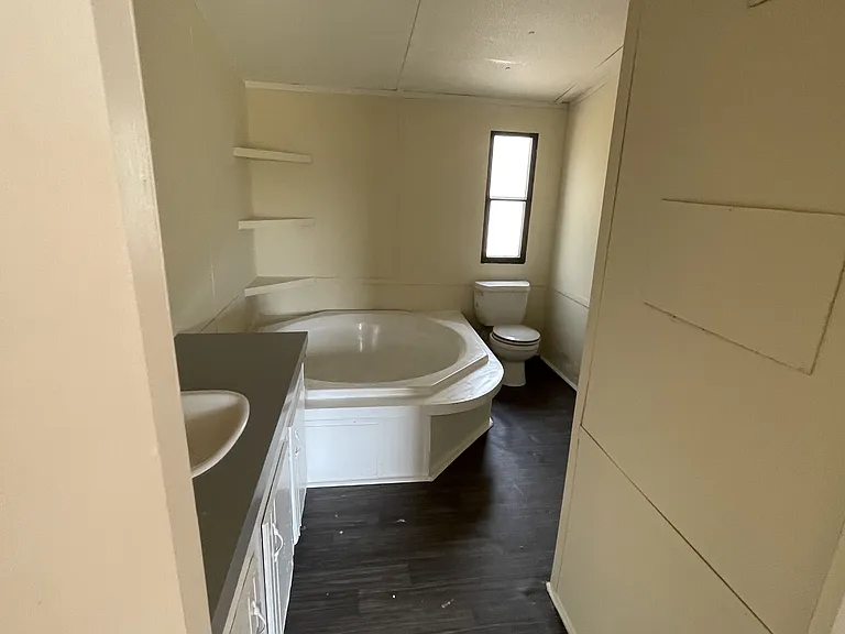 251 New Cassel Dr — Photo 3