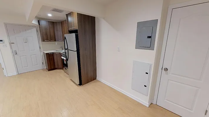 Rented by Metro Garden Realty NYC | media 9