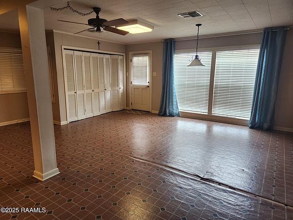 5th image of 203 N Leblanc St