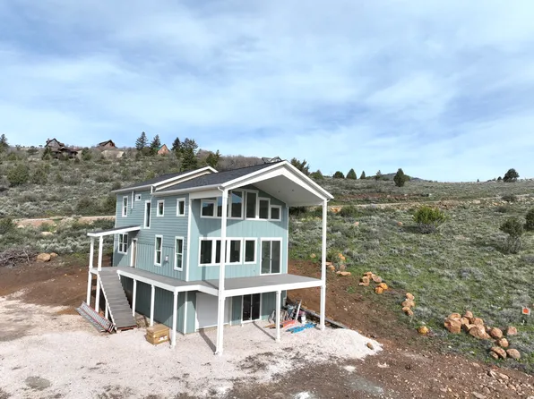 1509 W Cedar Ridge Dr, Garden City, UT 84028