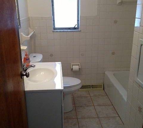 5th image of 12080 Bardwell Dr