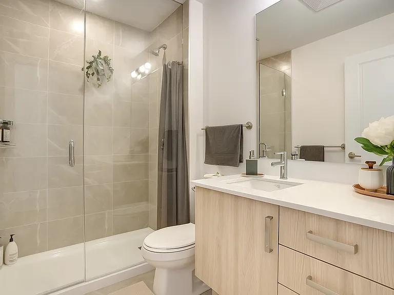 3240 William Coltson Ave — Photo 173