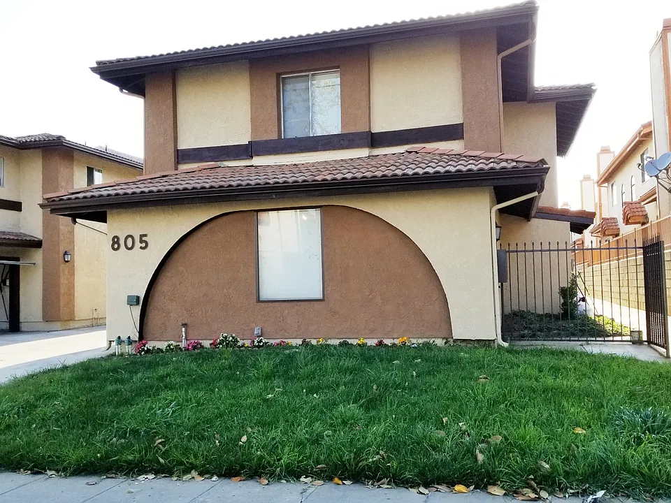805 S Stoneman Ave #E