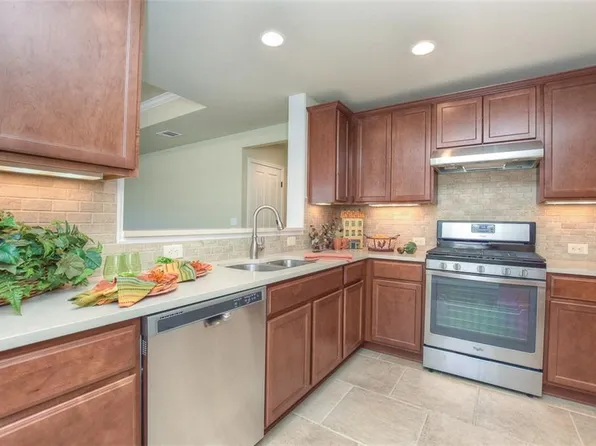 406 Kickapoo Creek Ln, Georgetown, TX 78633