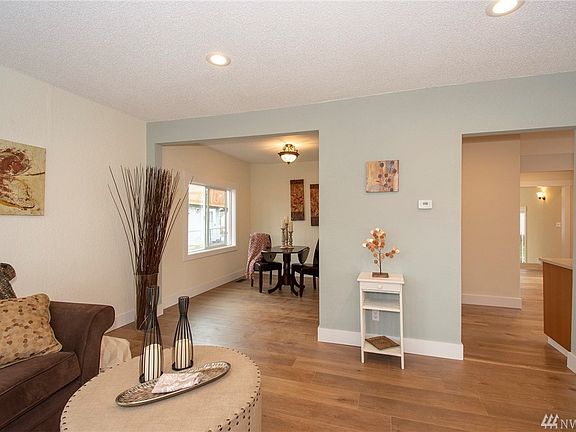 4th image of 2538 S Sheridan Ave