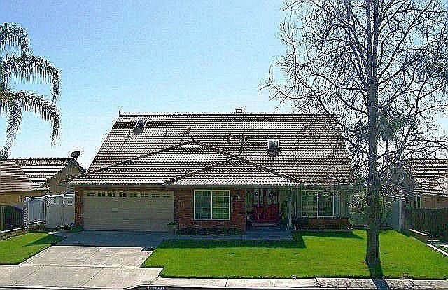 2nd image of 3771 Palm Crest Dr