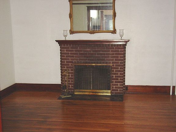 4th image of 38 Brookline Ave