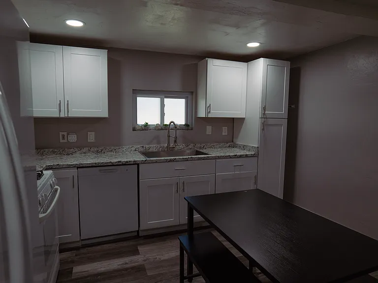 1155 N Bryant Ave #2 — Photo 8
