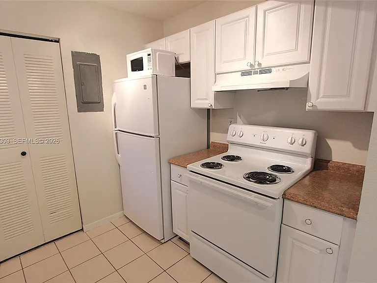 656 NW 114th Ave #103 — Photo 6