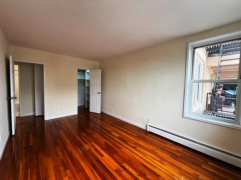 23-50 Waters Edge Dr #D — Photo 18