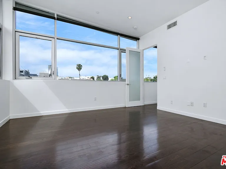 11610 Ohio Ave #1 — Photo 45