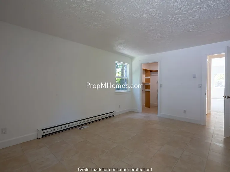 14995 SW 141st Ave — Photo 22