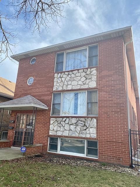 1st image of 5055 W Warwick Ave #G
