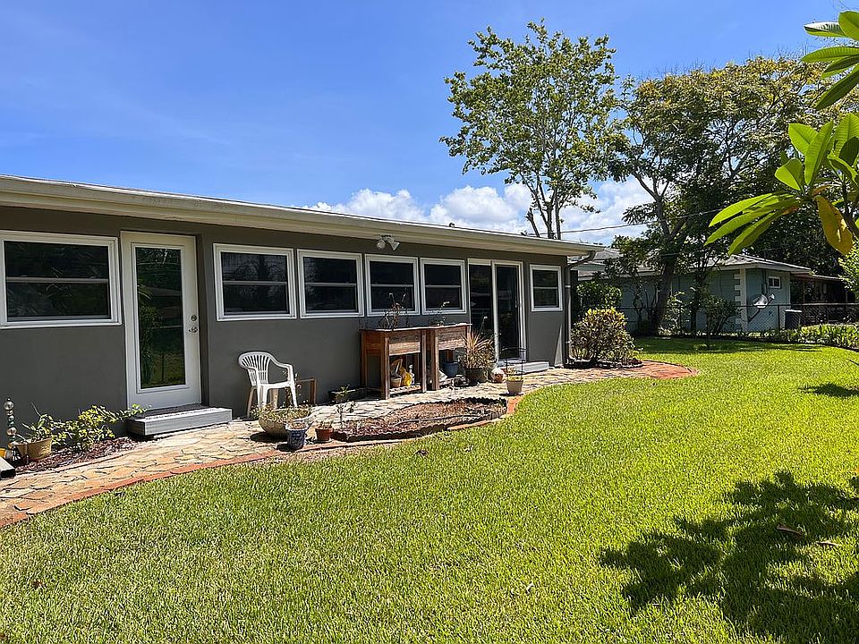 2nd image of 1775 S Lilac Cir
