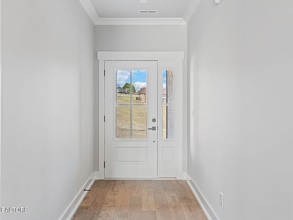 4th image of 200 Goldcrest Dr