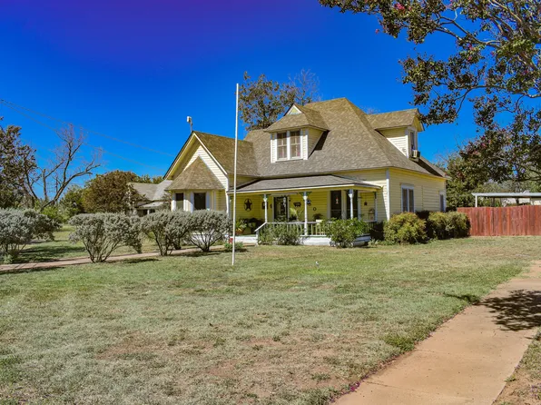 400 Crothers Ave, Brady, TX 76825