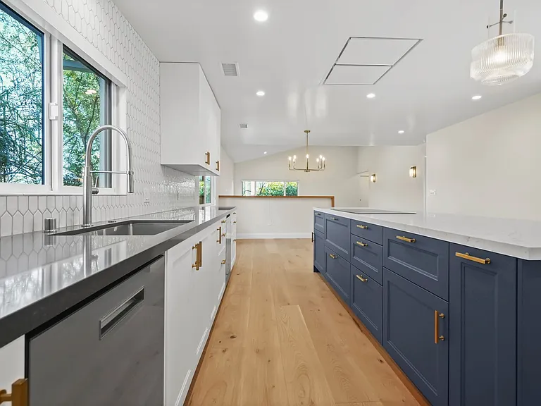 4762 E Charters Ave — Photo 11