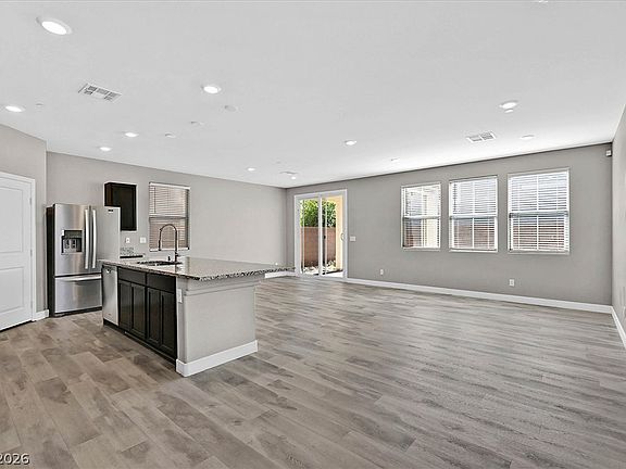 4th image of 2823 Turnstone Ridge St