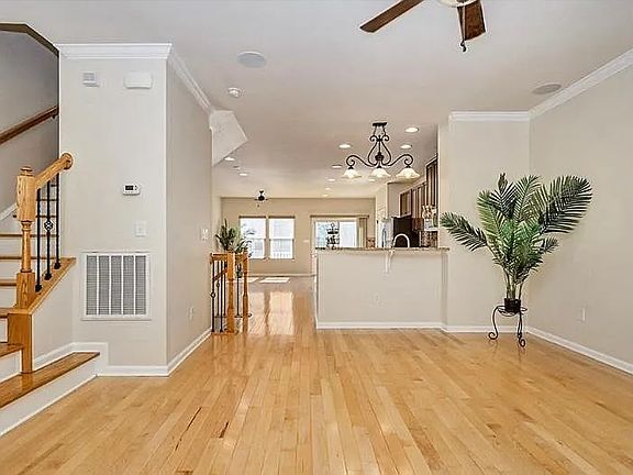 3rd image of 604 Consolvo Pl #604