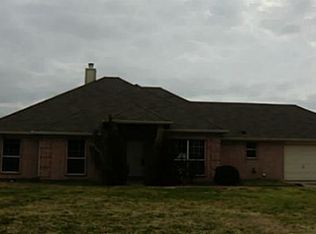 221 Cimarron Meadows Dr, Waxahachie, TX 75167
