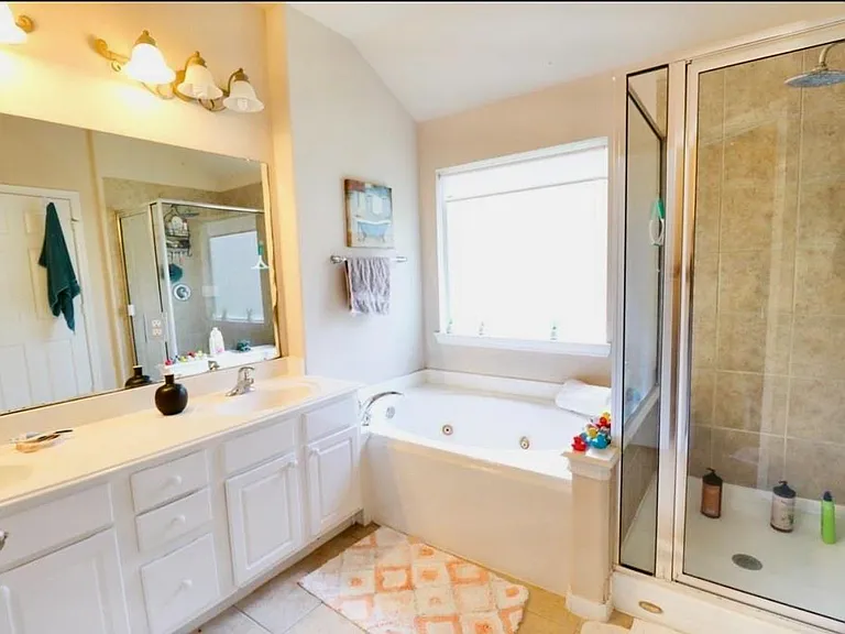 135 S Spinning Wheel Cir — Photo 2