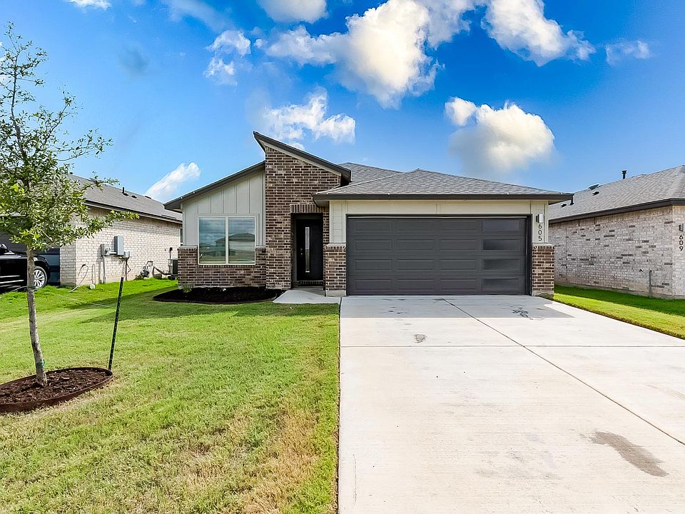 1st image of 605 Veneta Ln