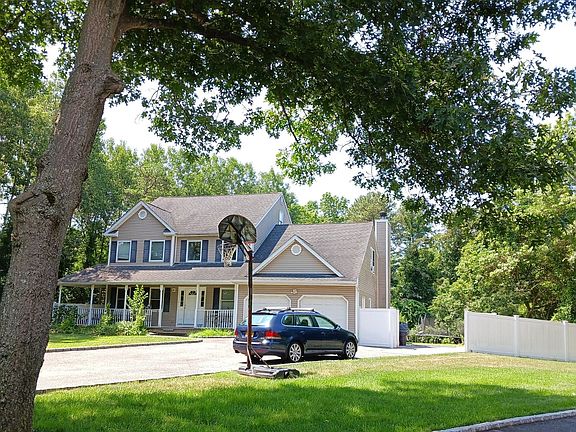 2nd image of 6 Parnell Ln