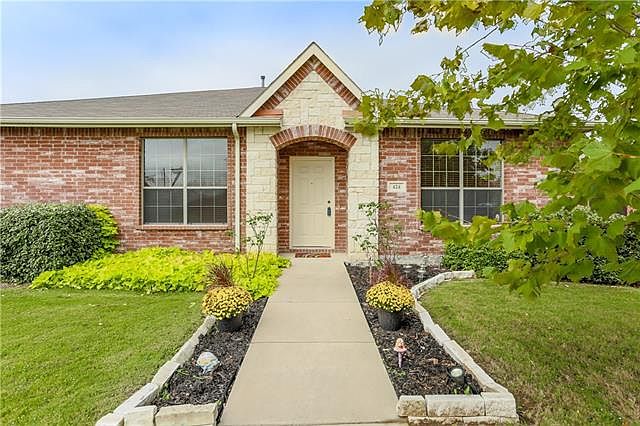 1st image of 424 Ame Ln