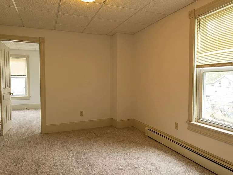 221 Center St — Photo 20