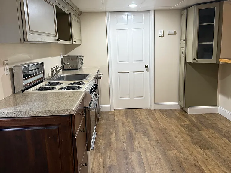17 Boynton Ln — Photo 8