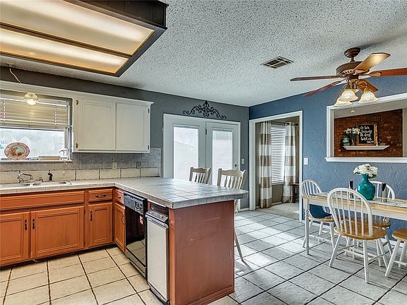 5th image of 2108 Natchez Dr