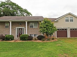 125 Reeves Dr, Wellsburg, WV 26070