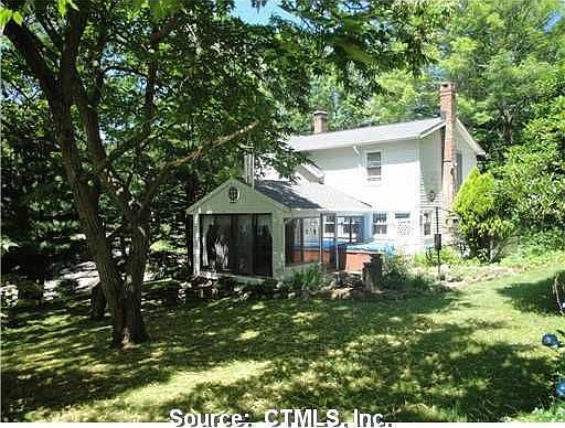 2nd image of 341 Bassett Rd