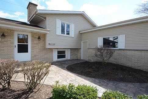2nd image of 2720 N Park Dr
