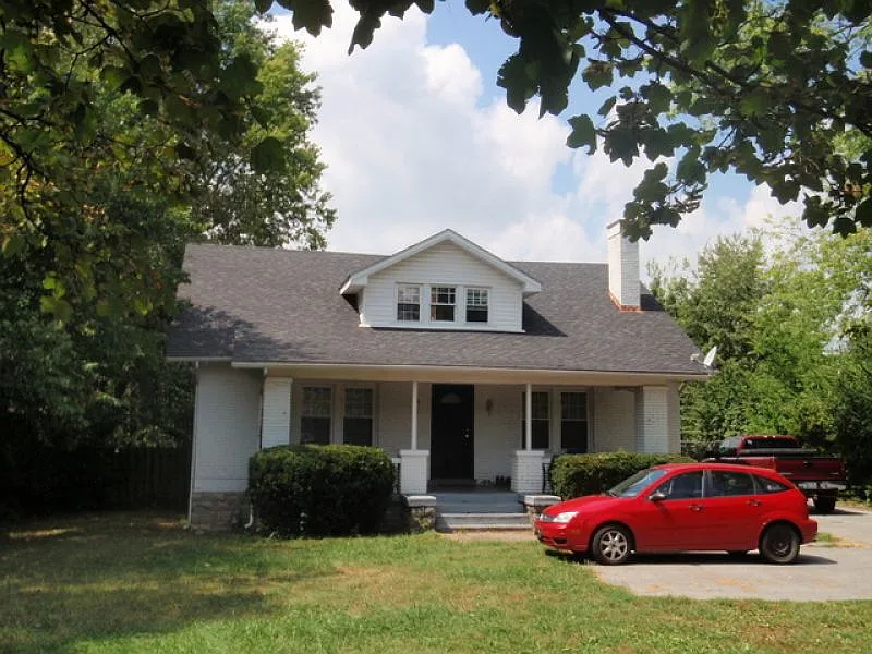 4 bed, 1650 sqft, $2,700 — Photo 1