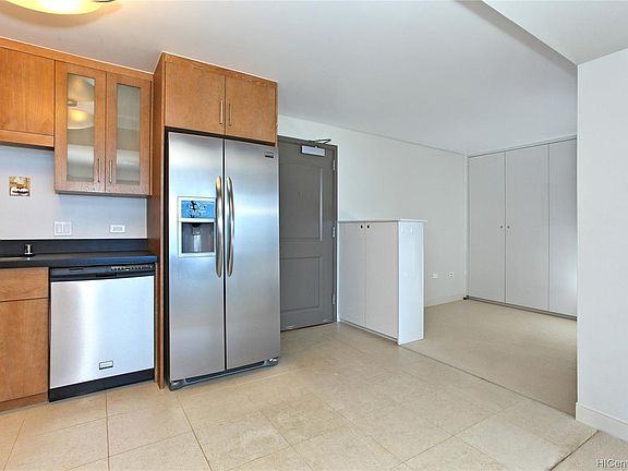 3rd image of 1009 Kapiolani Blvd APT 3005