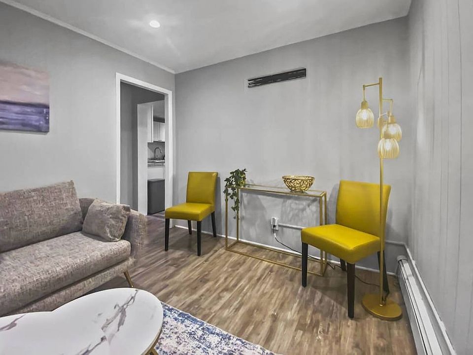 1st image of 76 Diaz St Floor 1