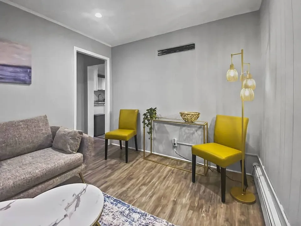 76 Diaz St #1