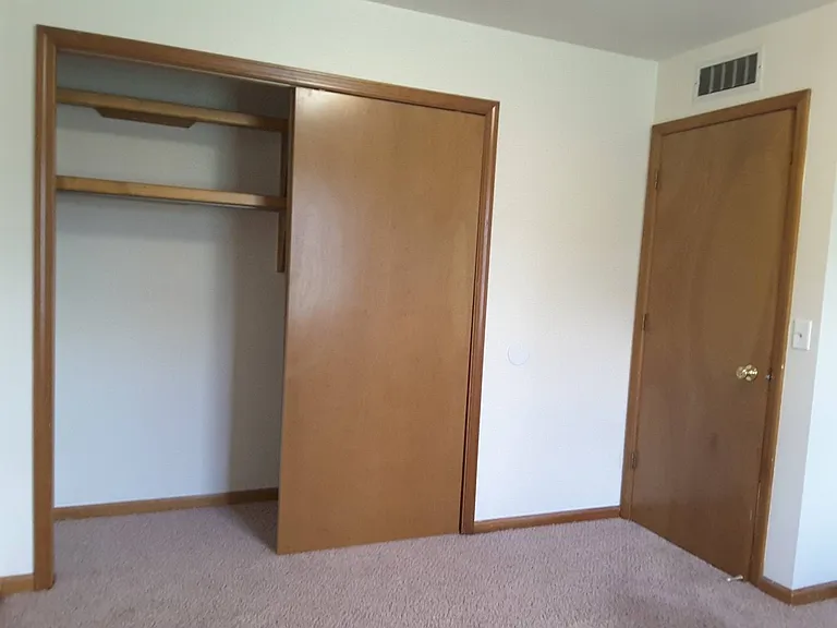 201 Stonewall Ct — Photo 7