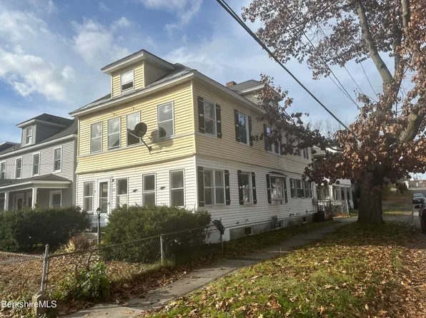 31-33 Courtland Pl, Pittsfield, MA 01201